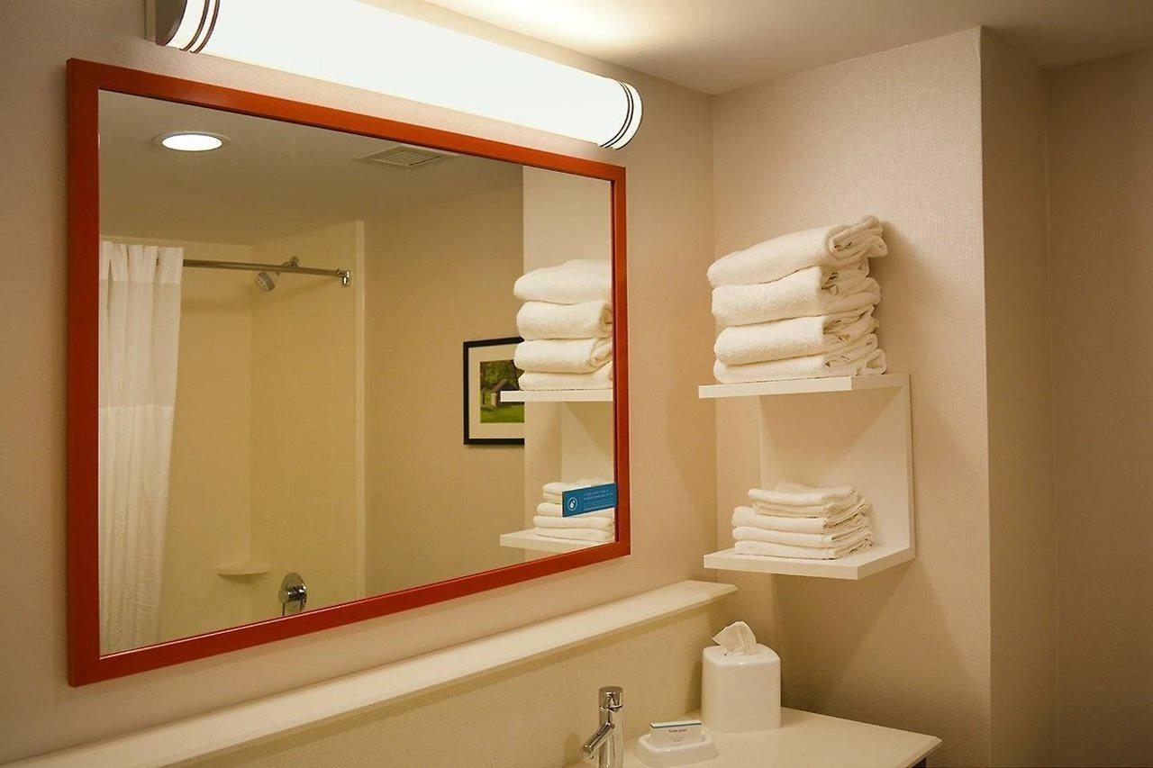 Hampton Inn&Suites Philadelphia/Media Exterior foto