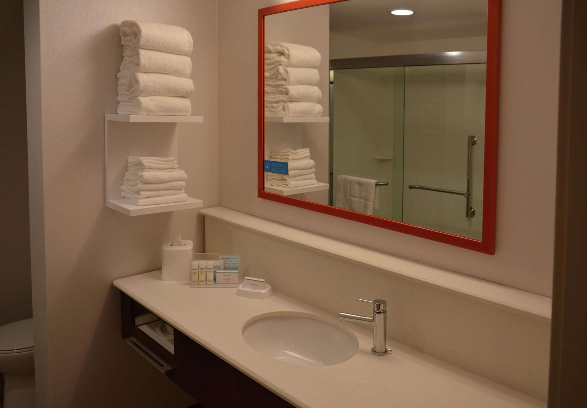 Hampton Inn&Suites Philadelphia/Media Exterior foto