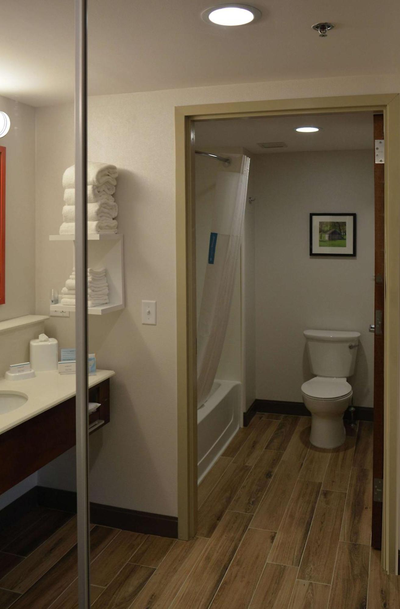 Hampton Inn&Suites Philadelphia/Media Exterior foto